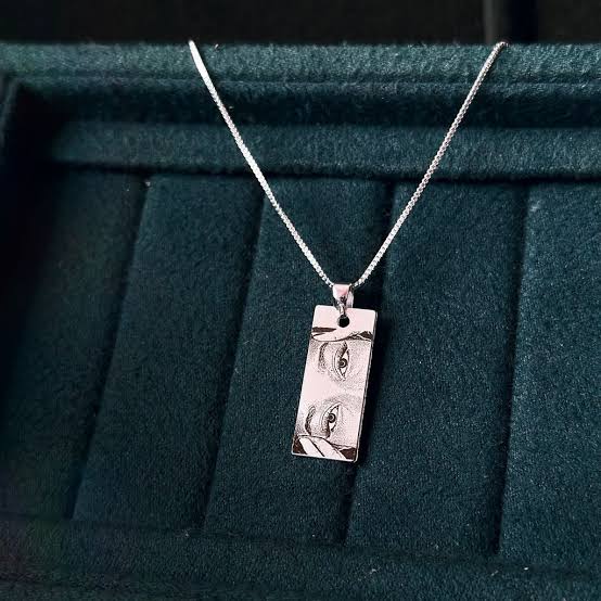 Prosonalized Eye Pendant