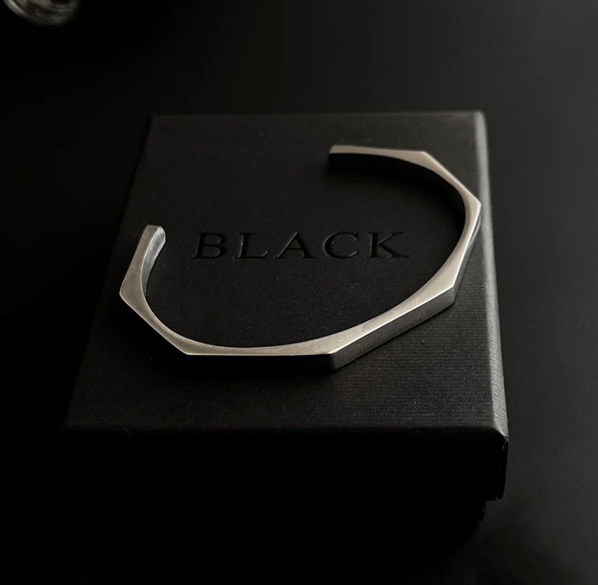Pentagon Hand cuff