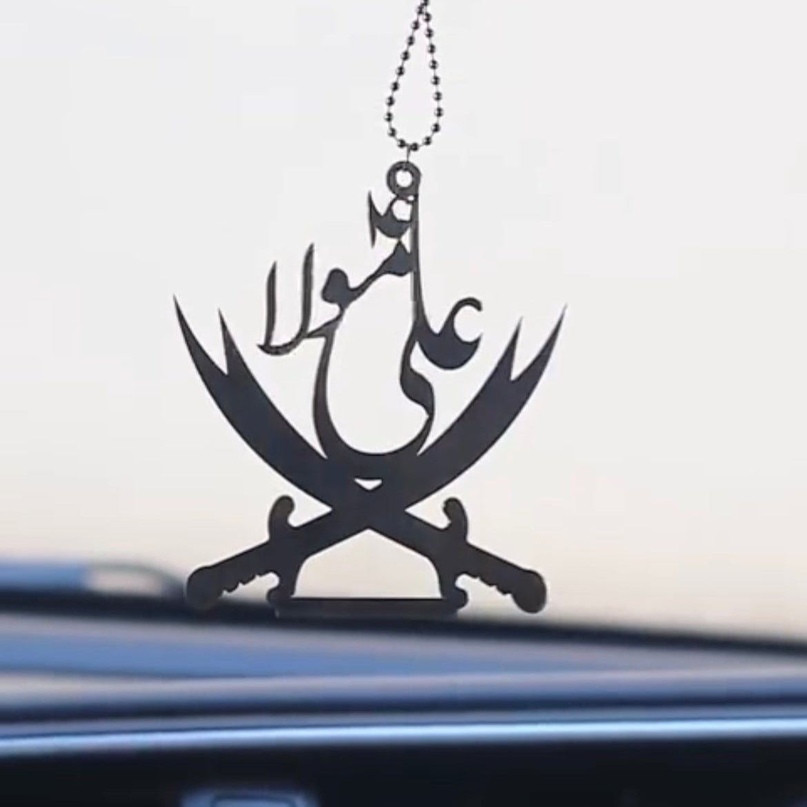 Ali Mola Car Hang
