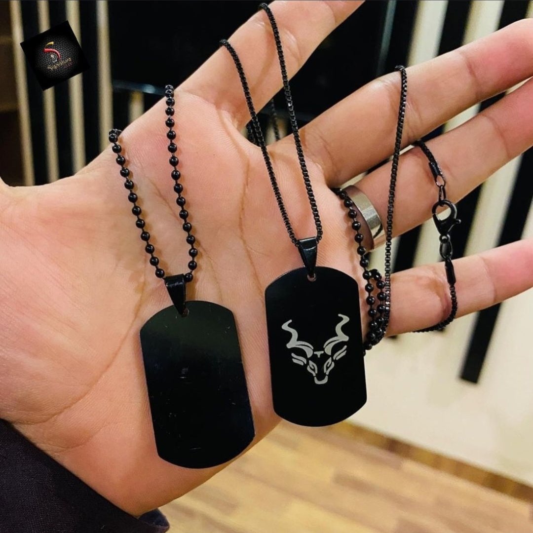 Black Tag pedent