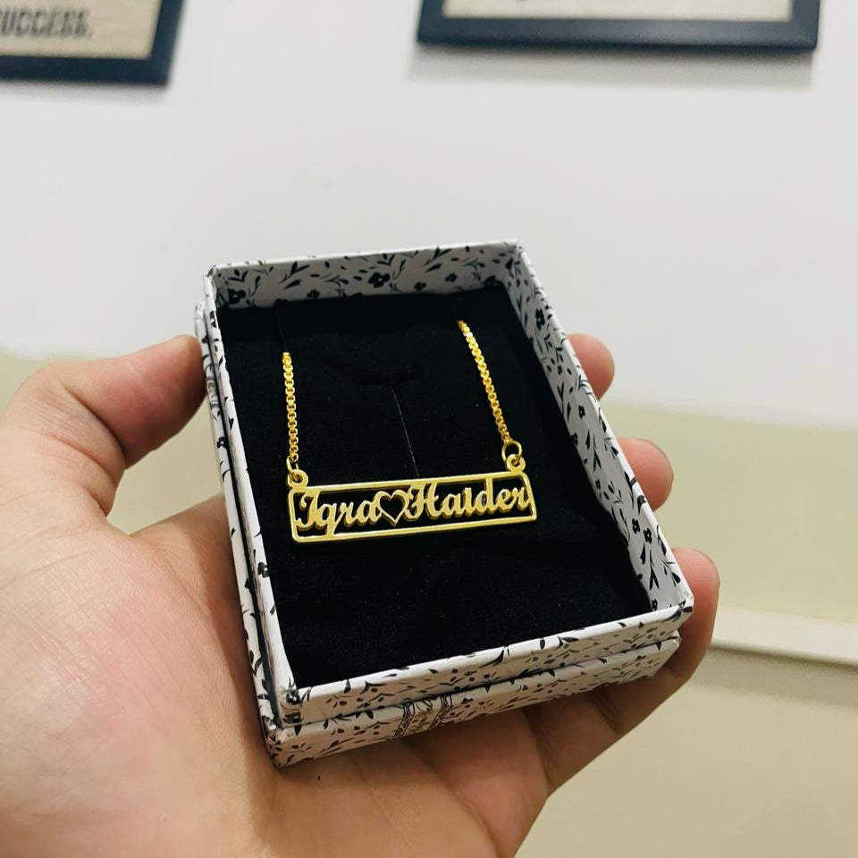 CUSTOMIZED SQUARE LOCKET