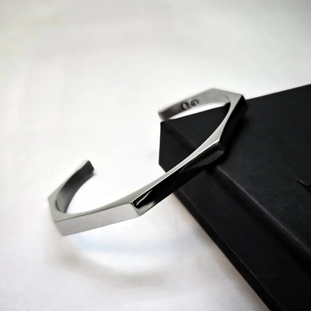 Pentagon Hand cuff